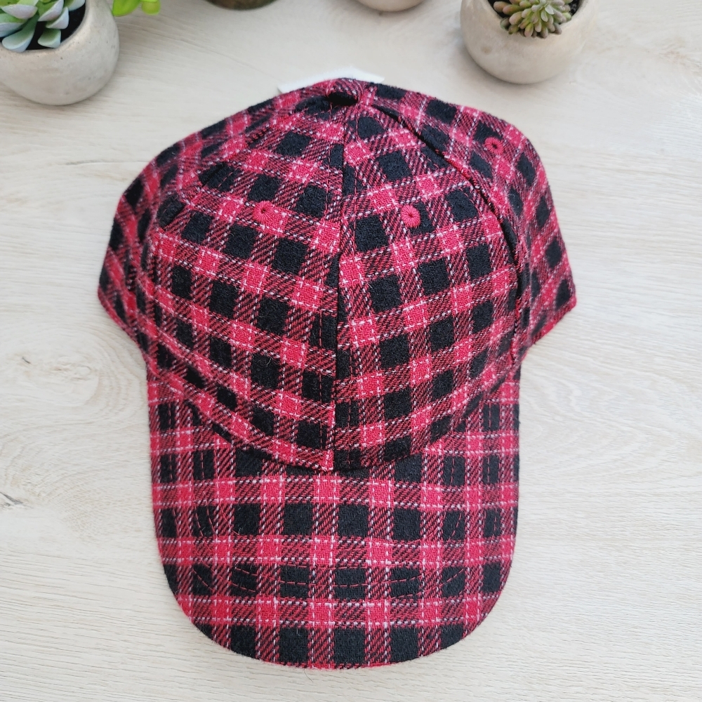 💕 NWT Time and Tru Red Black Mini Check Cap - Picture 6 of 15